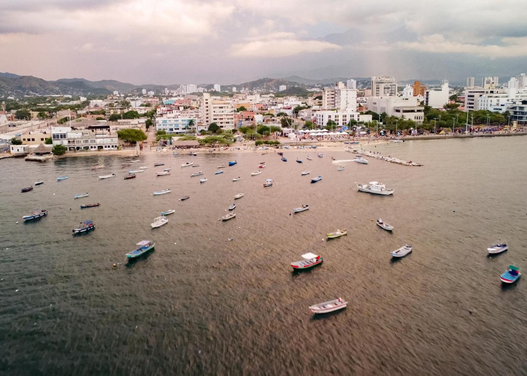 فندق Muchosur Santa Marta المظهر الخارجي الصورة